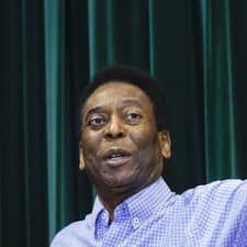 Brazílska futbalová legenda Edson Arantes do Nascimento, lepšie známy ako Pelé.