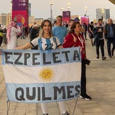 Argentínska fanúšička Noe v Katare riskovala, svojim odvážnymi fotkami poriadne dráždila.