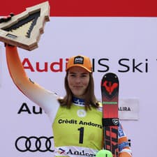 Petra Vlhová po víťazstve v Soldeu v slalome.