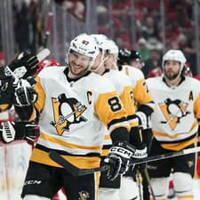 Sidney Crosby z Pittsburghu sa dostal na métu 1500 bodov v profiligovej kariére.