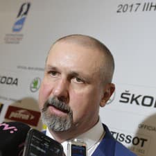 Zdeno Cíger na archívnej snímke z roku 2017 v roli trénera slovenskej hokejovej reprezentácie.