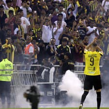 Karima Benzemu vítalo v Džidde 60-tisíc fanúšikov.