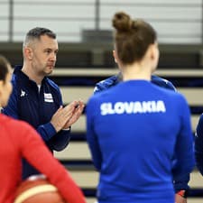 Slovenské basketbalistky pod vedením trénera Suju chcú na ME 2023 prekvapiť.