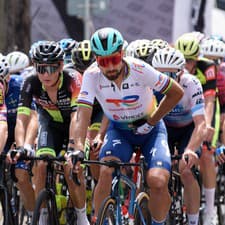 Na snímke slovenský cyklista Peter Sagan (vpravo) počas pretekov jednotlivcov na majstrovstvách Slovenska a Českej republiky.