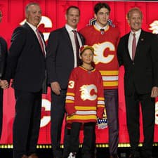 Samuela Honzeka si v 1. kole zo 16. miesta vybral klub Calgary Flames. 