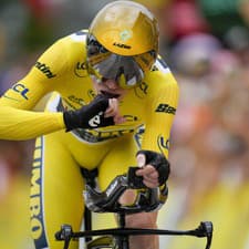 Jonas Vingegaard dominantným spôsobom triumfoval v utorňajšej 16. etape Tour de France.