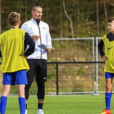 Marek Hamšík od 17. júla trénuje tím U15 vo svojej akadémii.