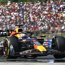Max Verstappen z tímu Red Bull triumfoval na Veľkej cene Maďarska, jedenástom podujatí seriálu F1. 