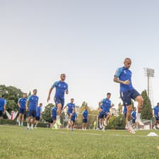 Futbalisti Slovana Bratislava počas tréningu v Mostare.