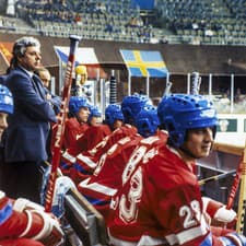 Luděk Bukač i Stanislav Neveselý sú už v hokejovom nebi.
