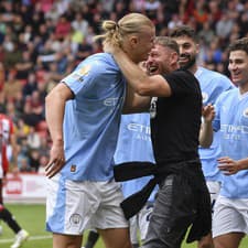 Erling Haaland prispel k tesnému víťazstvu Manchestru City nad Sheffieldom United.