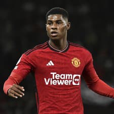 Anglický futbalový útočník Marcus Rashford z klubu Manchester United vyviazol bez zranenia z autonehody, ktorej bol účastníkom. 