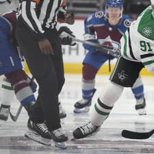 Kanadský hokejista v službách Dallasu Stars Tyler Seguin zažil poriadne kurióznu situáciu.