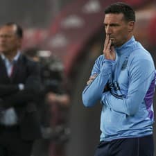 Tréner argentínskej futbalovej reprezentácie Lionel Scaloni zvažuje rezignáciu na svoj post.