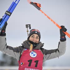 Z víťazstva vo vytrvalostných pretekoch sa v Östersunde radovala Lisa Vittozziová.