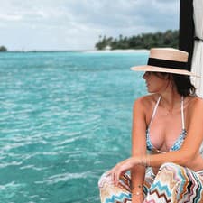 Belinda Benčičová si s priateľom užíva slnko a pláže na Maldivách.