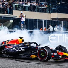 Red Bull vládne svetu F1.
