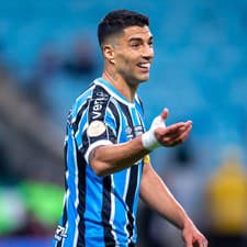 Uruguajčan naposledy hrával v brazílskom tíme Gremio.