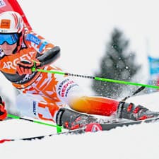 Slovenská lyžiarka Petra Vlhová na trati v 1. kole obrovského slalomu Svetového pohára v slovinskej Kranjskej Gore