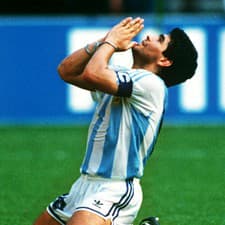 Rok 1986: Diego Maradona získal s Argentínou zlato na šampionáte v Mexiku. 