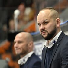 Peter Kúdelka po ročnej anabáze skončil na lavičke hokejových Michaloviec.