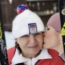 Nemenej úspešná mama - bežkyňa na lyžiach Gabriela, ktorá pochádza zo Slovenska.