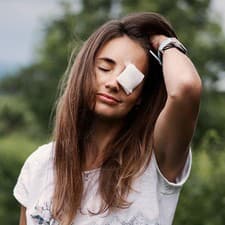 Zuzana absolvovala s okom niekoľko náročných operácii.