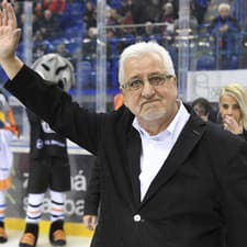 Legendárny slovenský hokejista Vincent Lukáč.