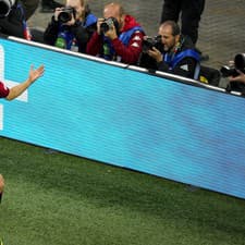 Nedim Bajrami z Albánska strelil najrýchlejší gól v histórii ME do siete Talianska. 