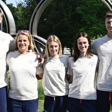 Na snímke slovenskí reprezentanti, zľava Marius Fízeľ (džudo), Zuzana Rehák Štefečeková (športová streľba), Viktória Forsterová, Hana Burzalová a Dominik Černý (atletika) pózujú počas odchodu na Letné olympijské hry 2024 do Paríža.