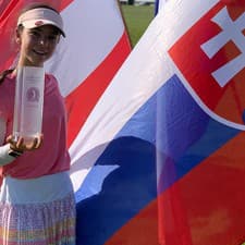 Dcéra bývalého tenistu Dominika Hrbatého Ella sa chce profesionálne venovať golfu.