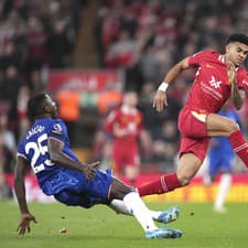 Liverpool si v derby poradil s Chelsea.