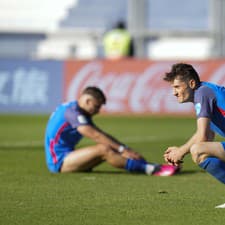 Sebastian Kóša (vpredu) reaguje po prehre 1:5 v osemfinálovom zápase Kolumbia - Slovensko v San Juane.