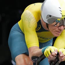 Austrálsky cyklista Rohan Dennis počas cyklistickej časovky jednotlivcov na OH2020 v japonskej Ojame