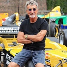 Zakladateľ stajne Jordan Eddie Jordan bojuje s rakovinou.