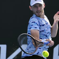 Slovenský tenista Lukáš Klein neuspel v 1. kole dvojhry na grandslamovom turnaji Australian Open.