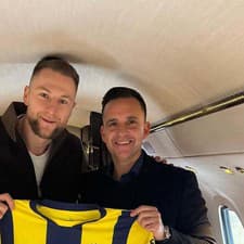  Slovenský futbalový reprezentant Milan Škriniar sa upísal na najbližšie mesiace tureckému Fenerbahçe.