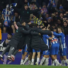 Hráči Espanyol Barcelona oslavujú