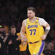 Hviezdny Slovinec Luka Dončič pri debute v drese Los Angeles Lakers.