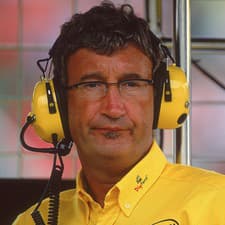  Legendárny pilot F1 a majiteľ stajne Formule 1 Eddie Jordan zomrel. 