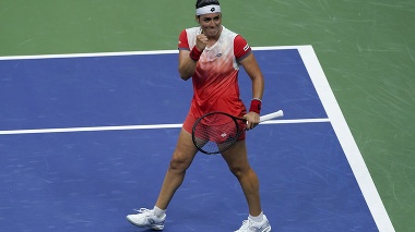 Jabeurová si na US Open zahrá semifinále: Raketa jej niekoľkokrát vyletela z rúk