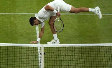 Finále Wimbledonu prinieslo nádherné tenisové divadlo: Djokovič sa odpútal od Federera