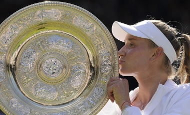 Šéf ruského tenisu o triumfe Rybakinovej: Vyhrali sme Wimbledon!