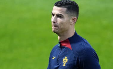 TOTO rozhodne nečakal! Ronaldovi pri vítaní v portugalskej šatni zamrzol úsmev na tvári