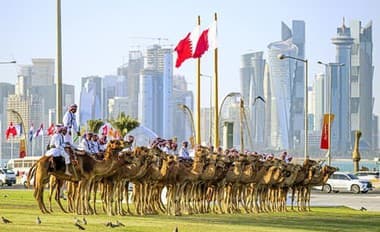 Bezpečnostné sily Kataru využívajú ťavy v hojnej miere.