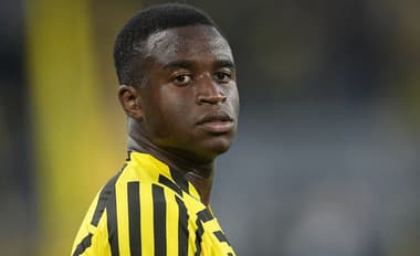 Vážne podozrenie ohľadom veku vychádzajúcej hviezdy Dortmundu: Má skutočne 18 rokov?!