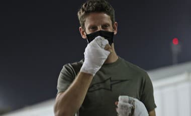 Vyhorený Grosjeanov monopost hlavnou hviezdou šou F1