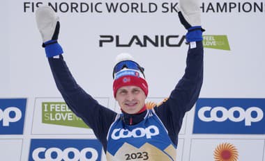 Krüger získal v Planici druhé zlato: Po skiatlone vyhral aj pätnástku