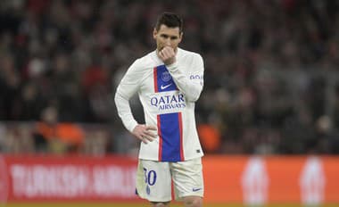 Messi tento rok ušatú trofej nepozdvihne, AC Miláno postúpilo do štvrťfinále