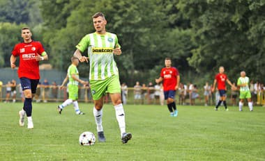 Martin Škrtel si užíva s rodným Ráztočnom dedinský futbal: Vráti sa do Trnavy ako manažér?